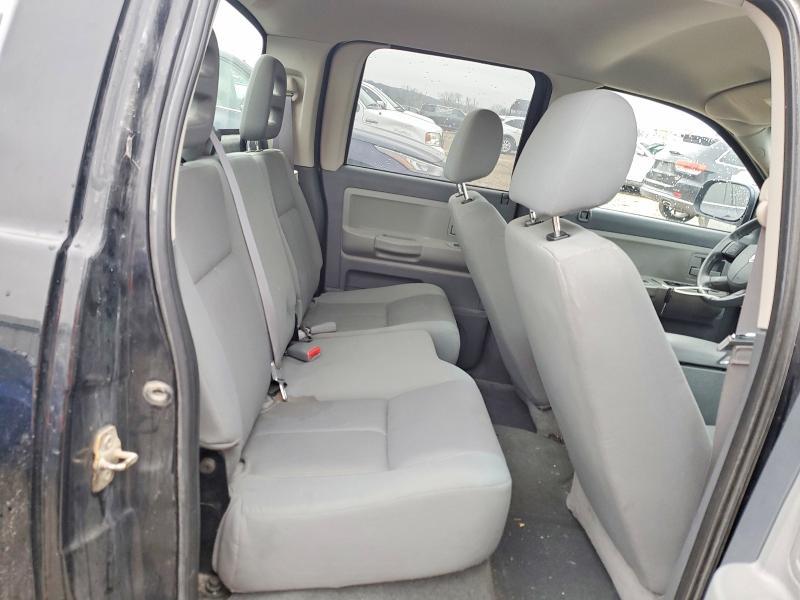 2005 Dodge Dakota Quad slt