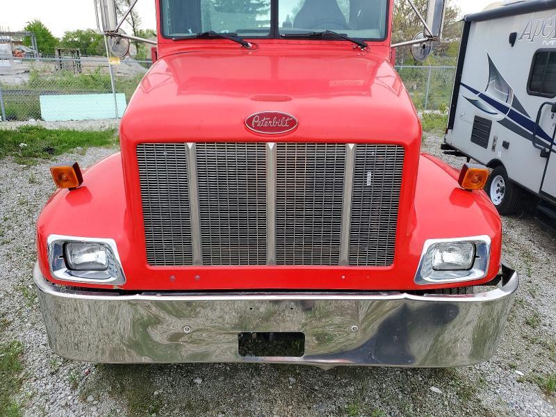 2003 Peterbilt 330 Flatbed Truck