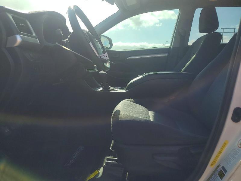 2017 Toyota Highlander le