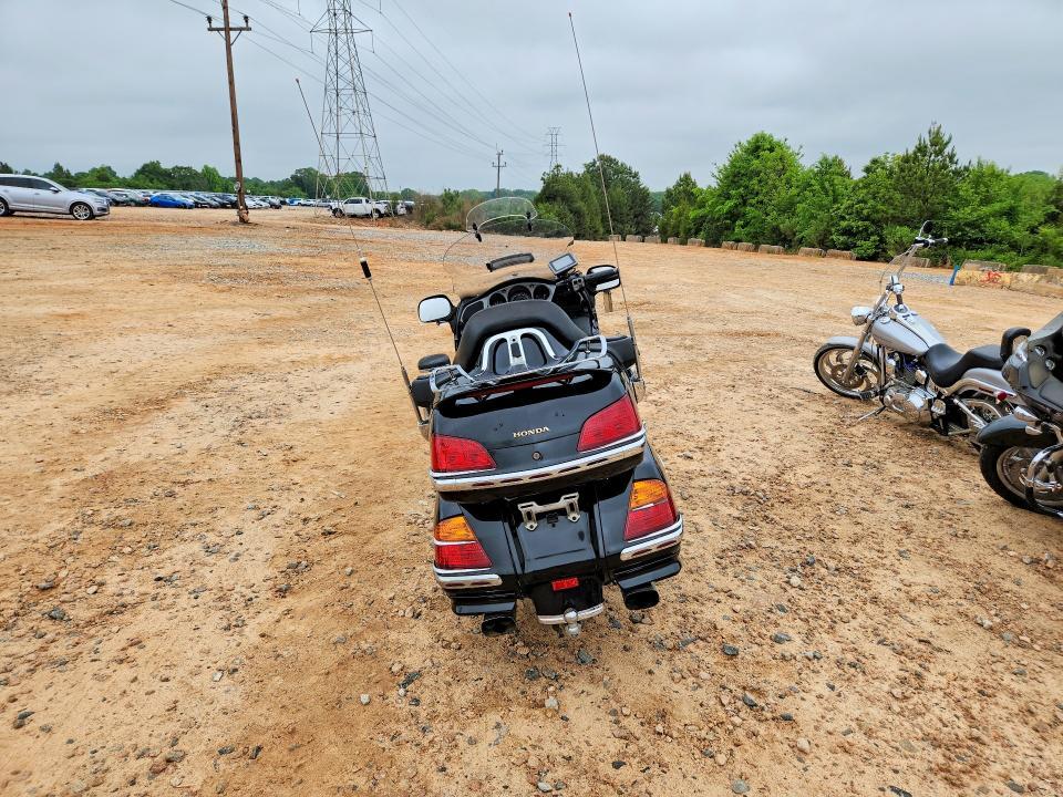 2001 Honda GL1800