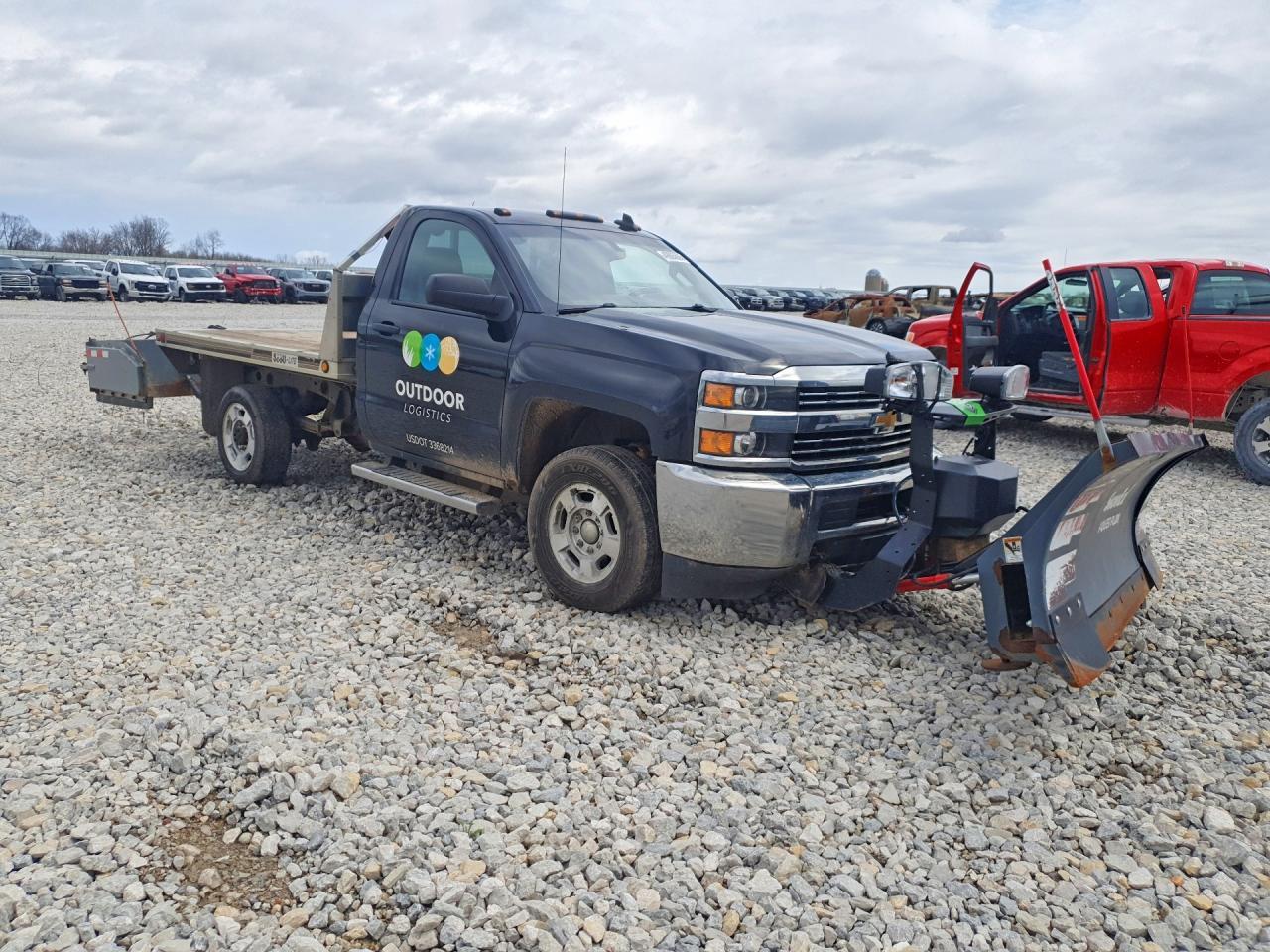 2015 Chevrolet Silverado 2500 Flatbed Truck