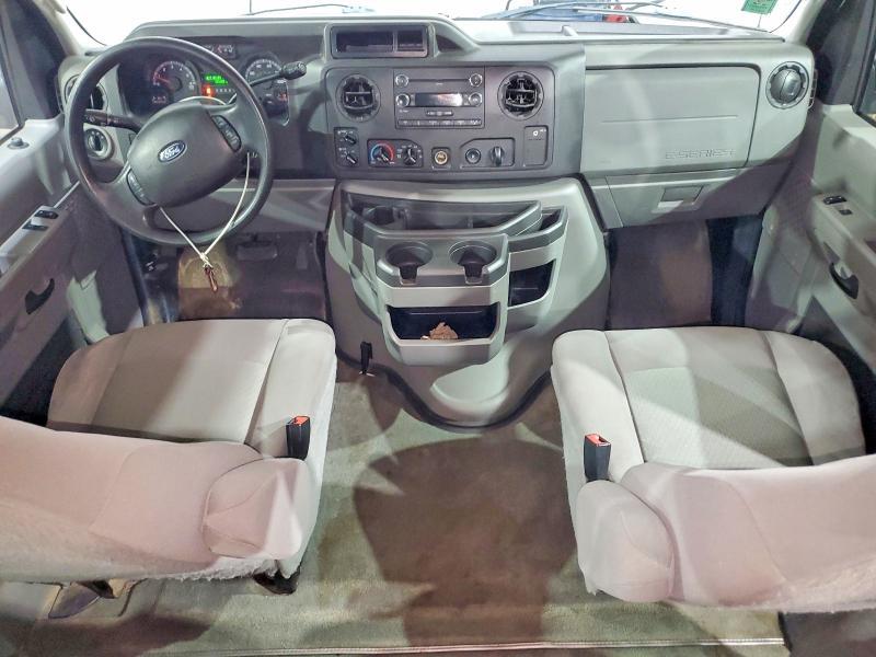 2012 Ford Econoline E350 Super Duty Wagon