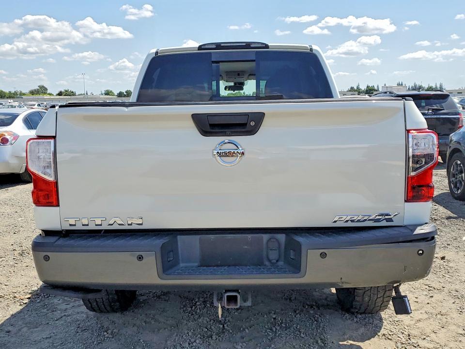 2017 Nissan Titan PRO-4X