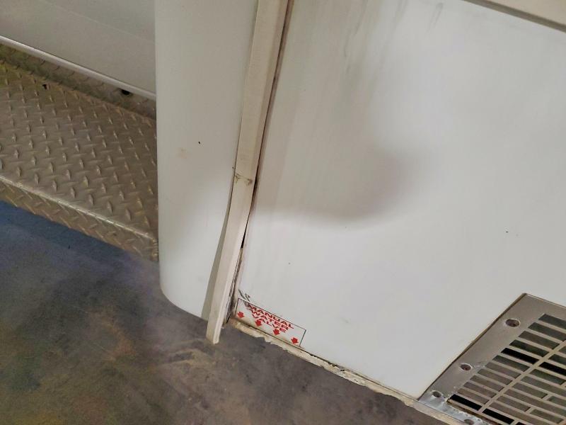 2017 Ford Econoline E450 Super Duty Cutaway Van