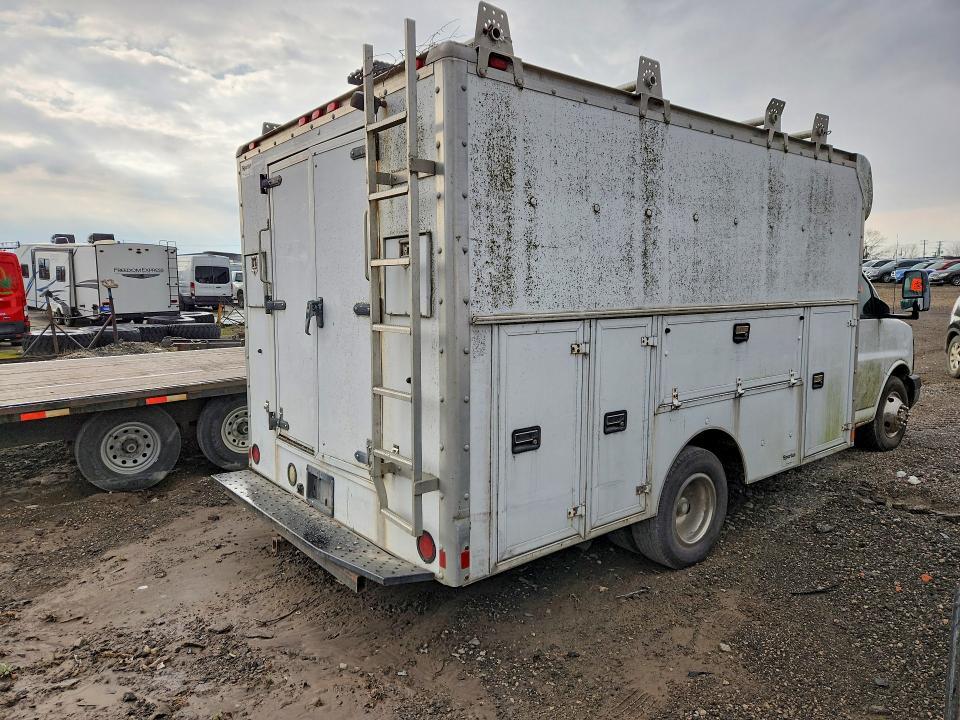 2006 Chev Express Cutaway