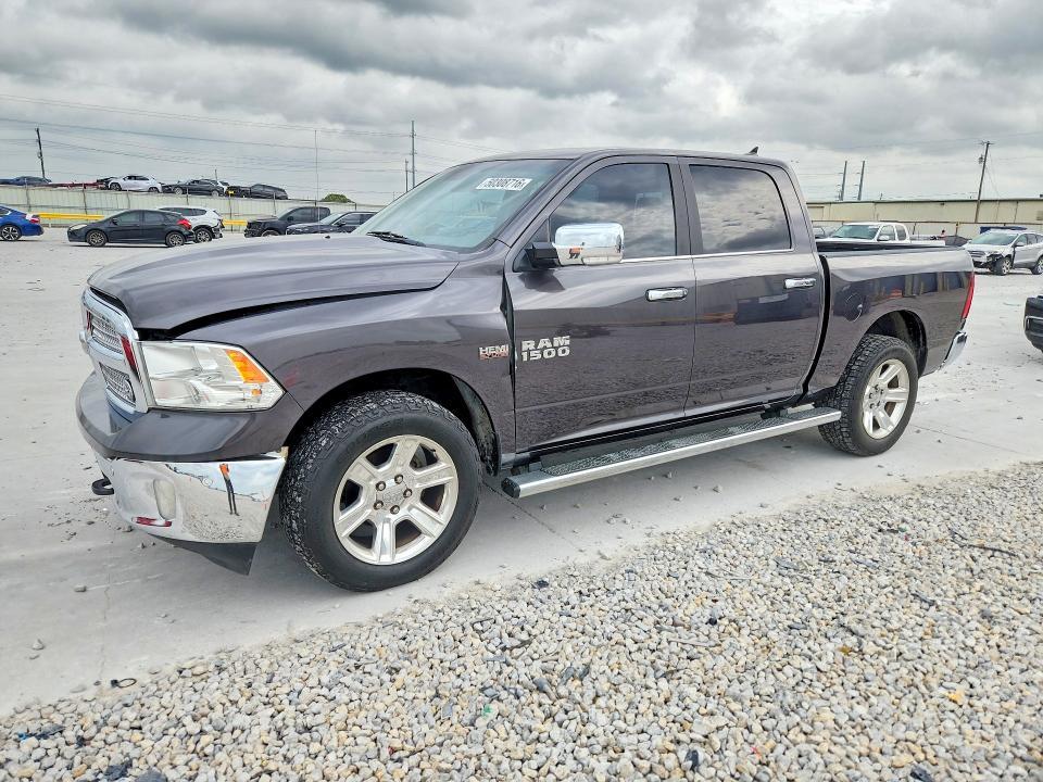 2018 Dodge Ram 1500 slt