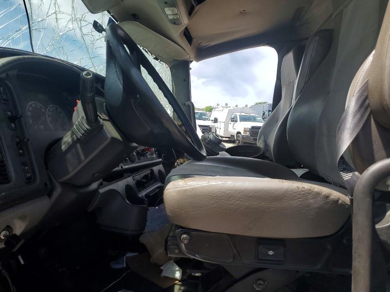 2015 Freightliner Business Class M2 BOX Truck
