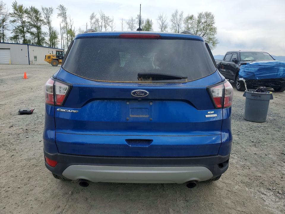 2018 Ford Escape se