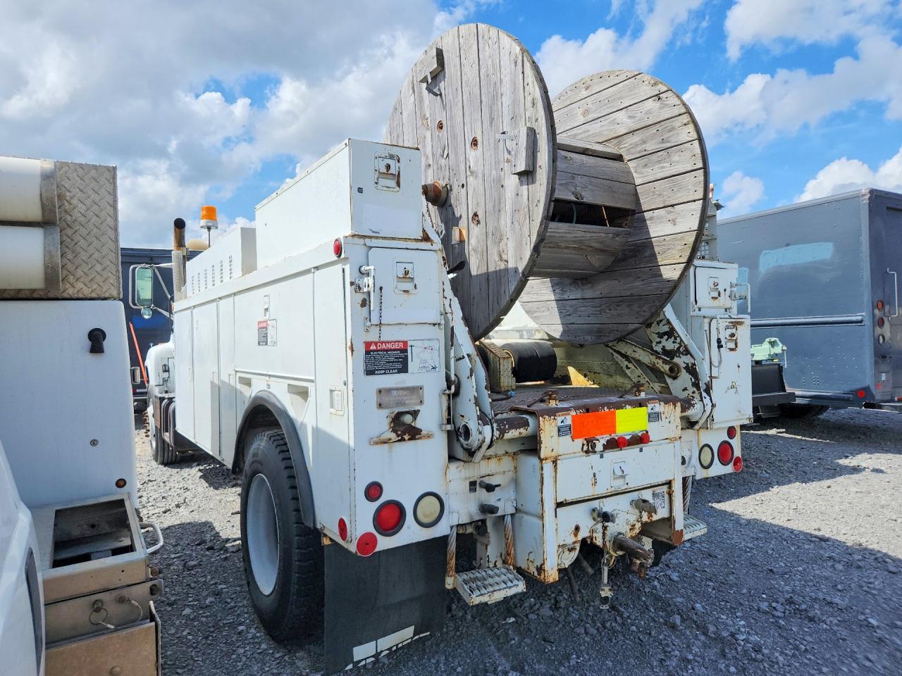 2001 GMC C-SERIES C7H042