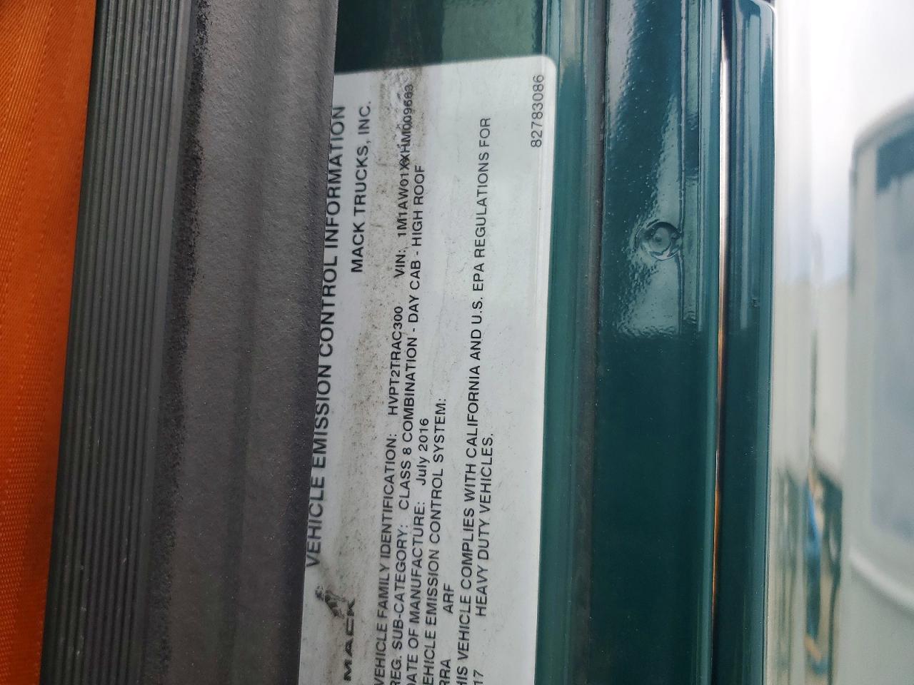 2017 Mack 600 CXU600