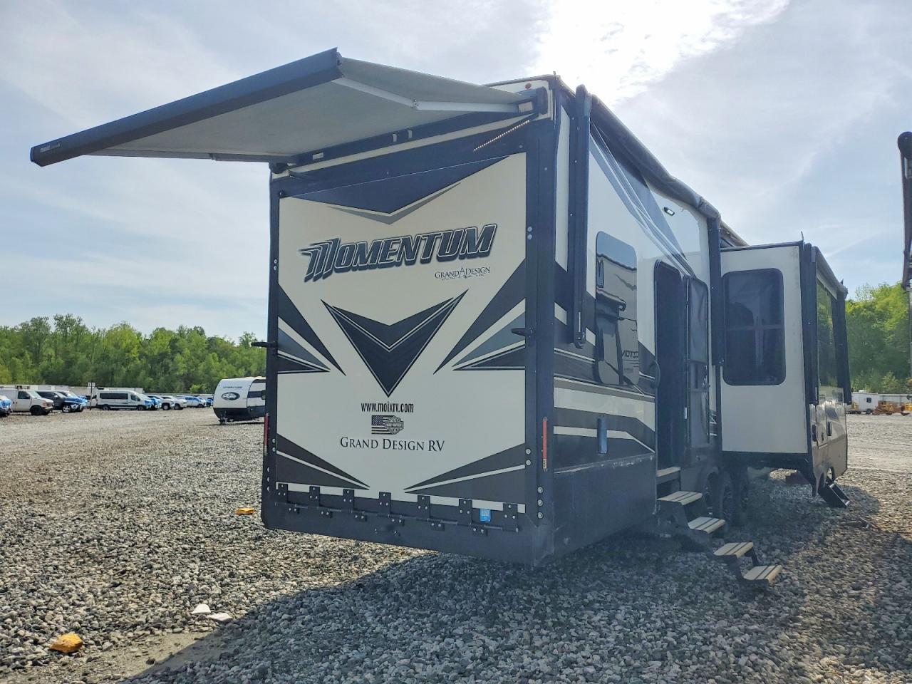 2021 Grand Design Momentum Camper