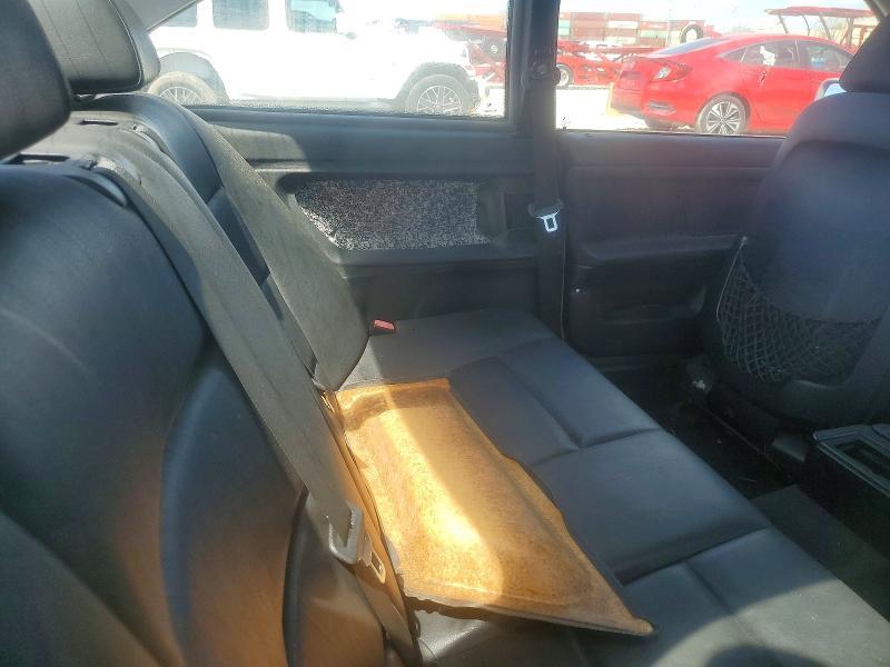 1998 BMW 323 is