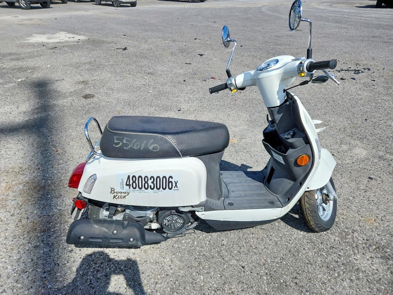 2022 Genuine Scooter Co. Buddy Kick