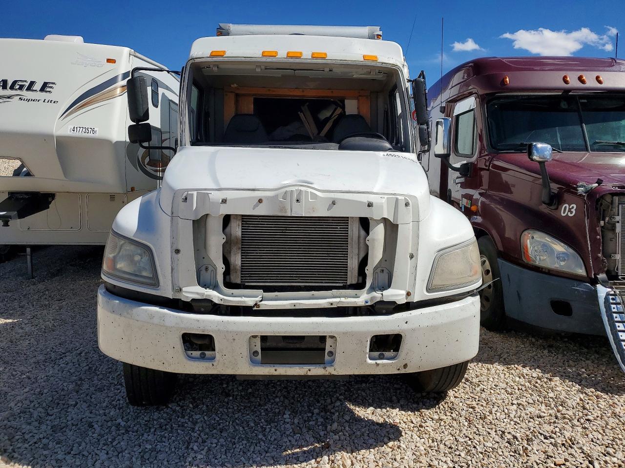 2018 Hino 258/268 BOX Truck