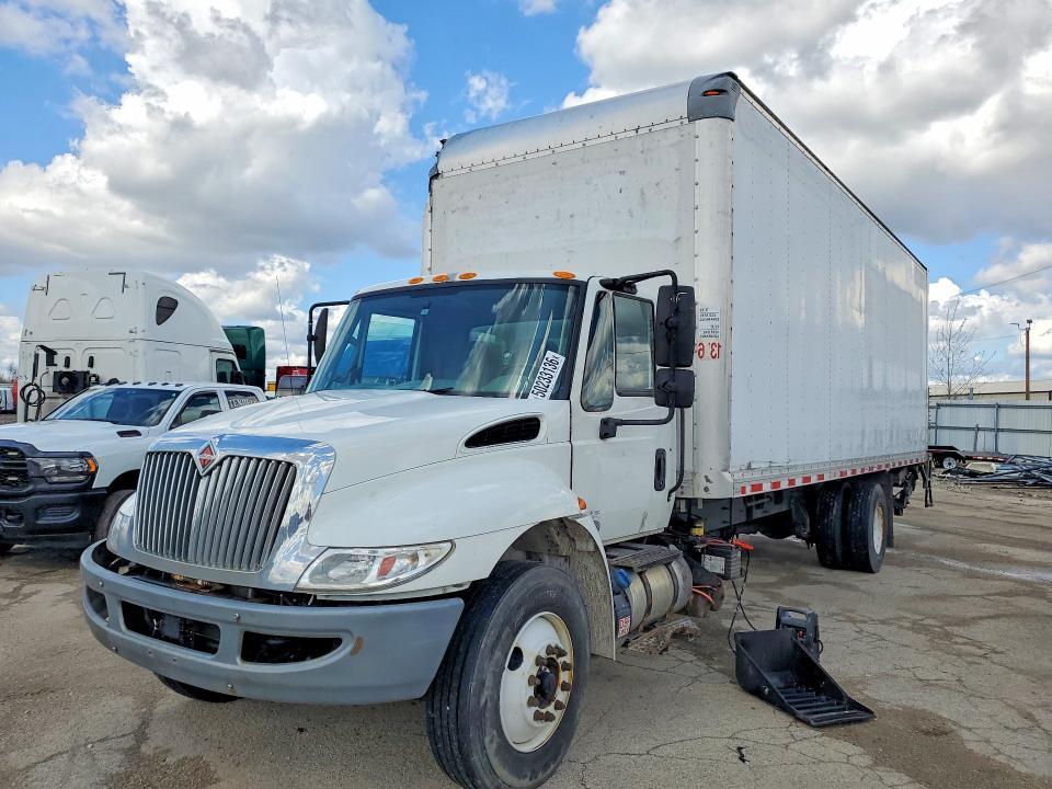 2018 International 4300 BOX Truck