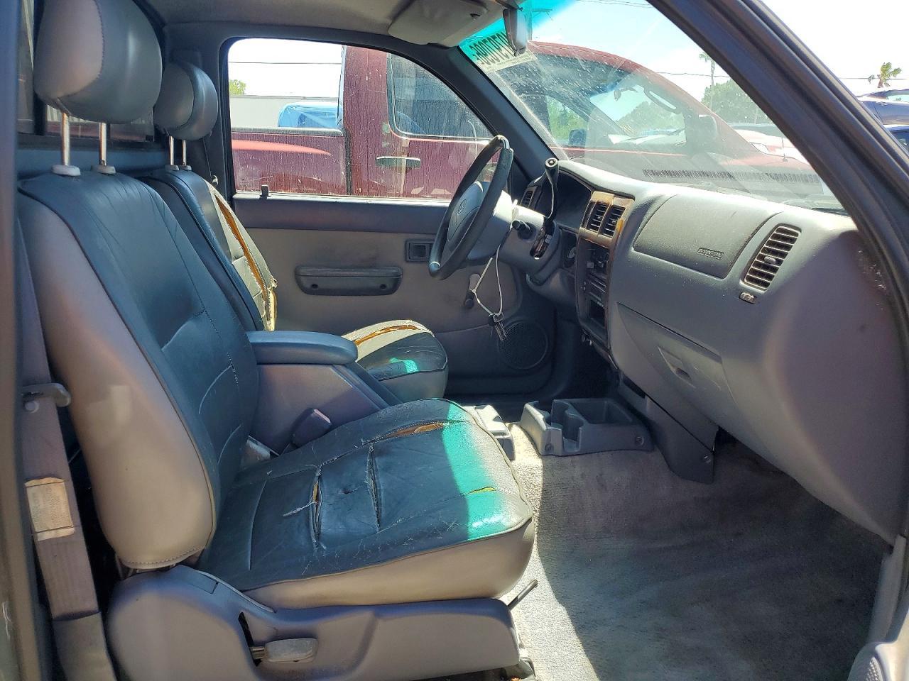 1998 Toyota Tacoma Base