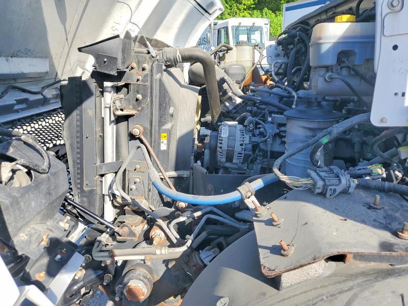 2022 Ford F650 Super Duty BOX Truck