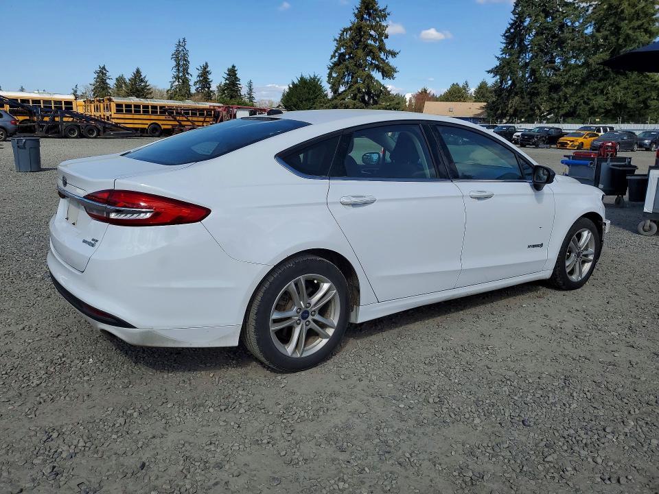 2018 Ford Fusion se Hybrid