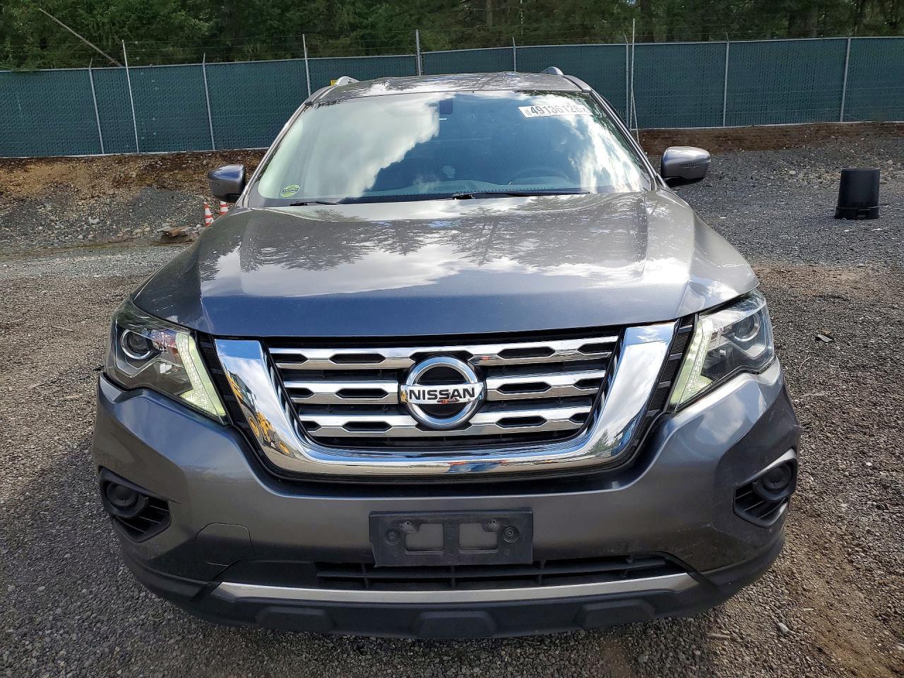 2017 Nissan Pathfinder s