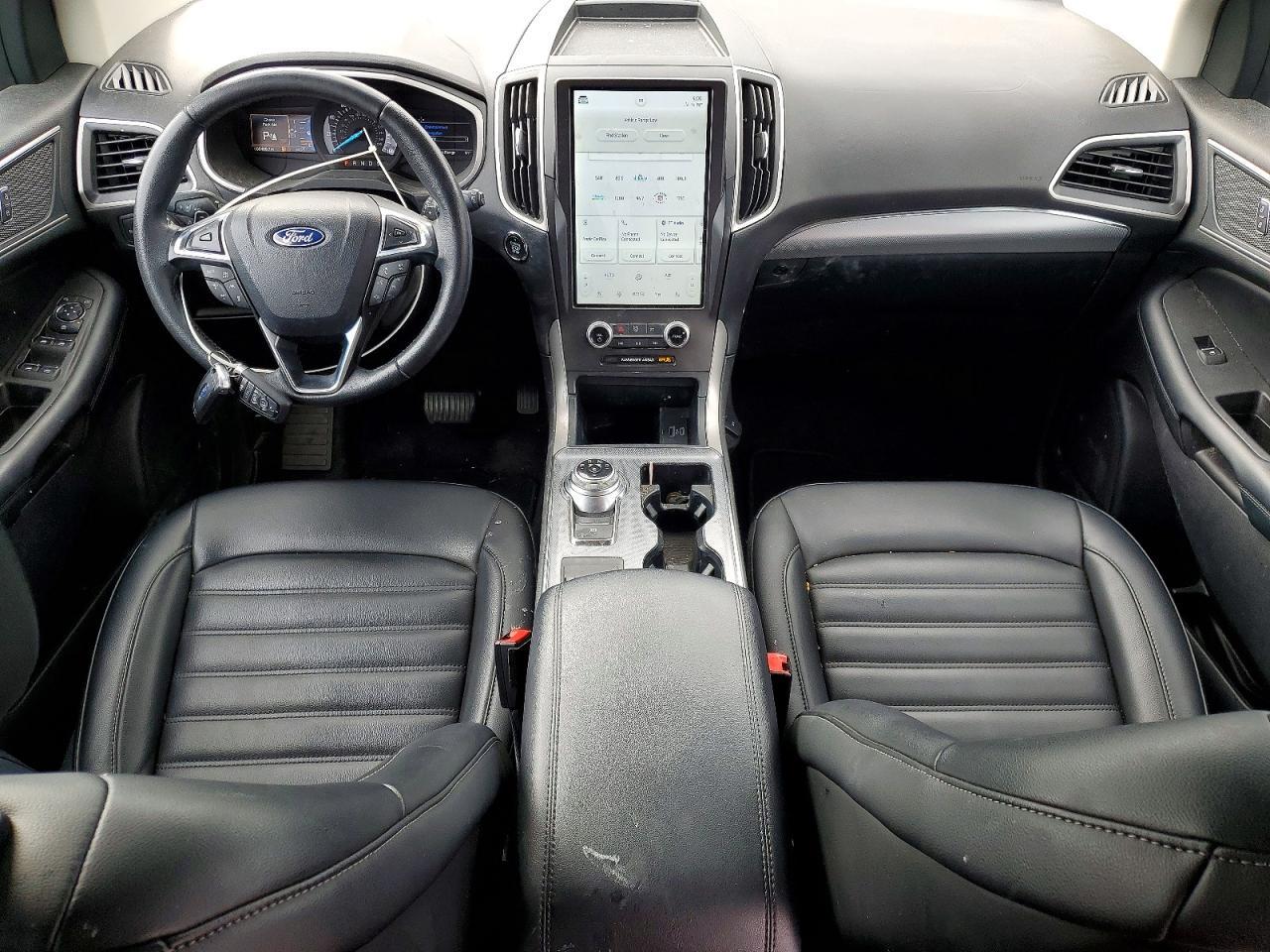 2021 Ford Edge sel