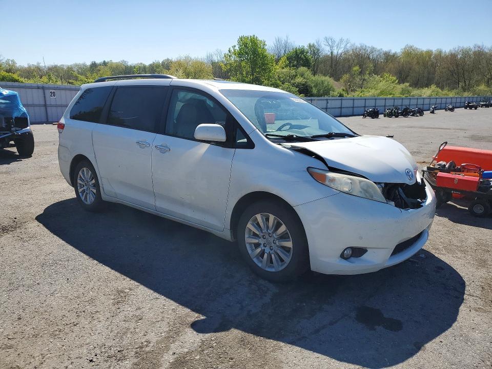 2012 Toyota Sienna Limited 7-passenger