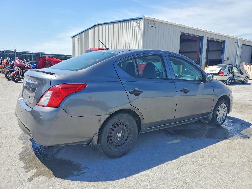 2017 Nissan Versa 1.6 s