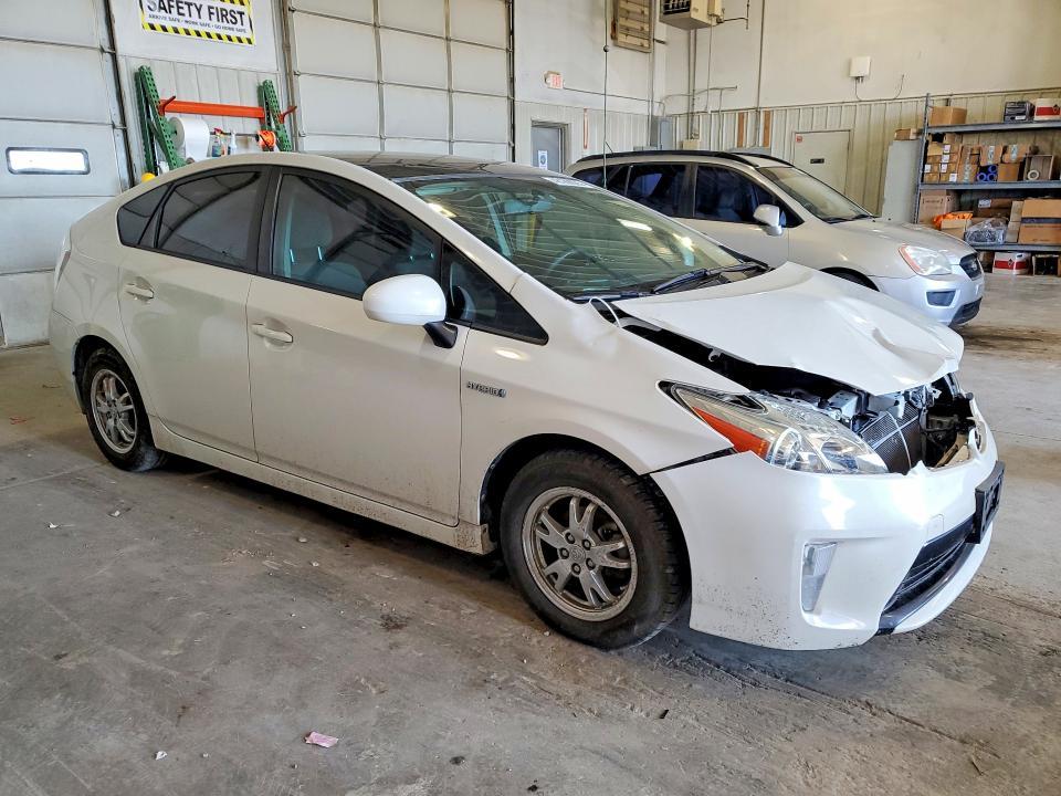 2010 Toyota Prius iii