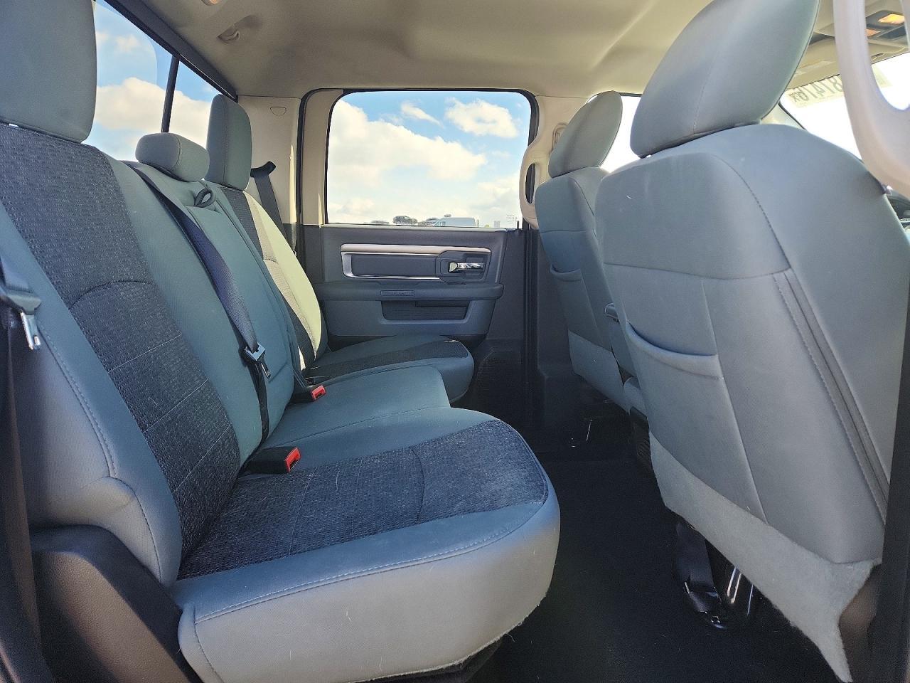 2015 Dodge RAM 1500 SLT