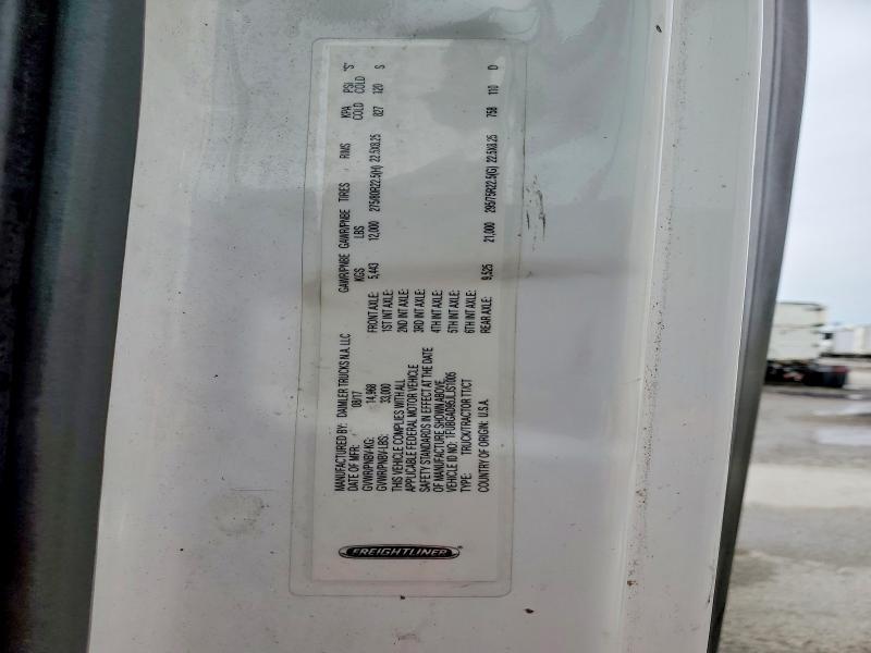 2018 Freigliner 2018 Freightliner Cascadia 113 Semi Truck