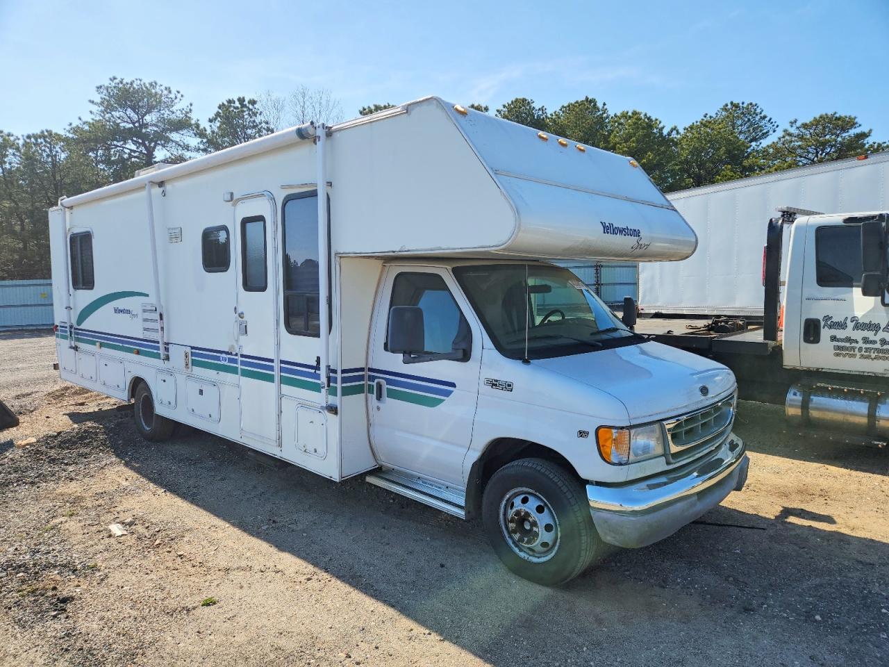 2002 Ford 2001 Yellowstone RV