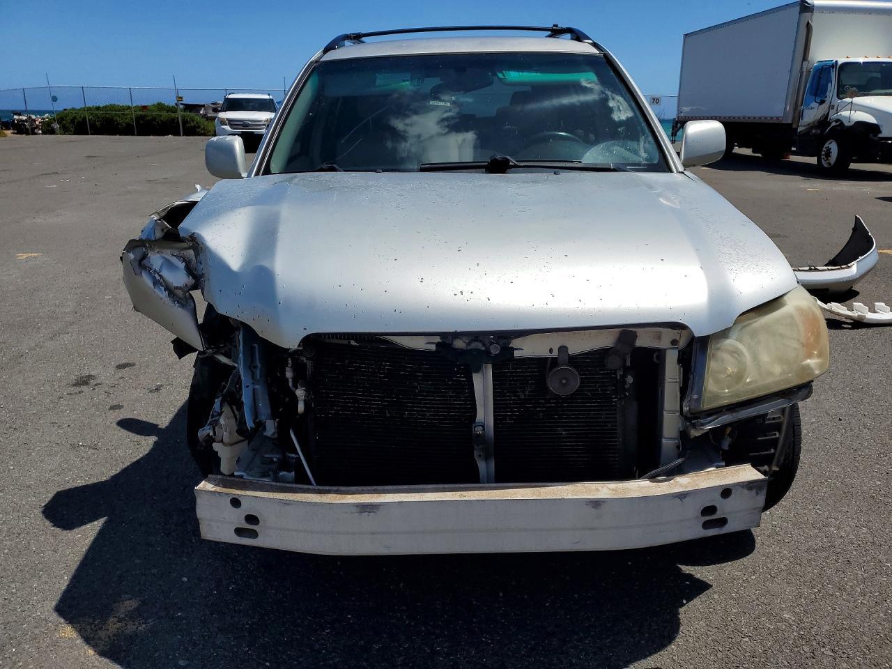 2004 Toyota Highlander Base