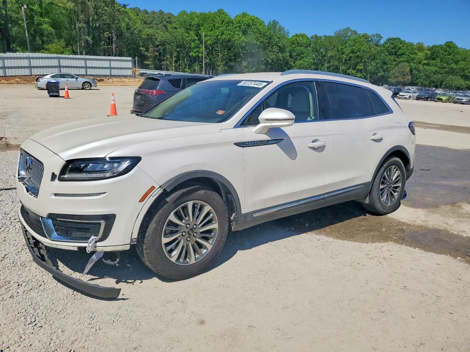2019 Lincoln Nautilus Select