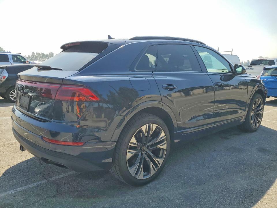 2024 Audi Q8 Prestige