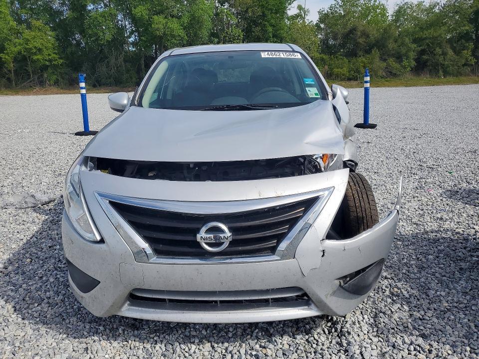 2019 Nissan Versa s Plus