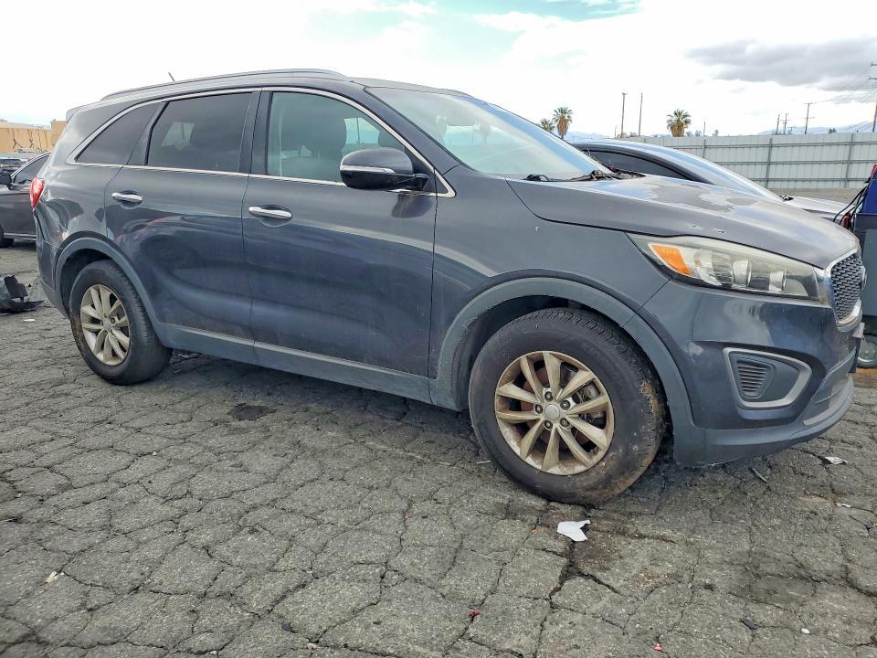 2016 KIA Sorento lx