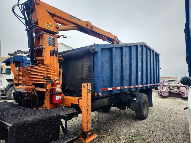 2006 GMC C8500 Grapple Crane Truck