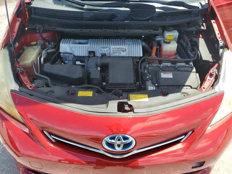 2013 Toyota Prius v Three