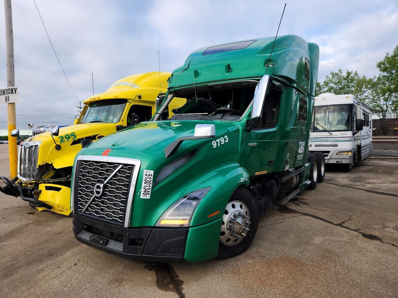 2019 Volvo VNL Semi Truck