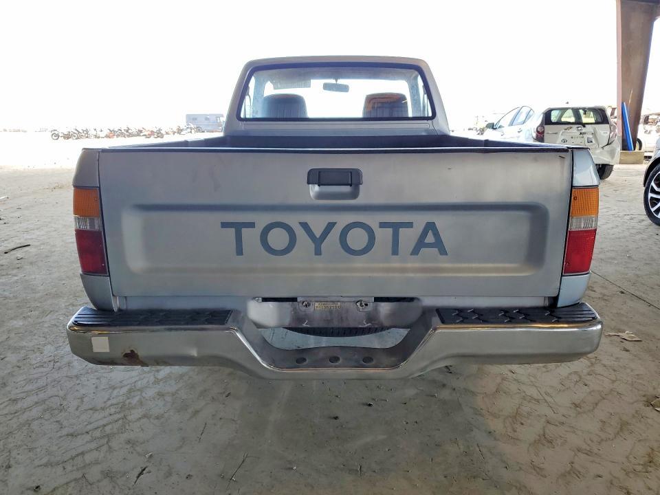 1989 Toyota Pickup Base