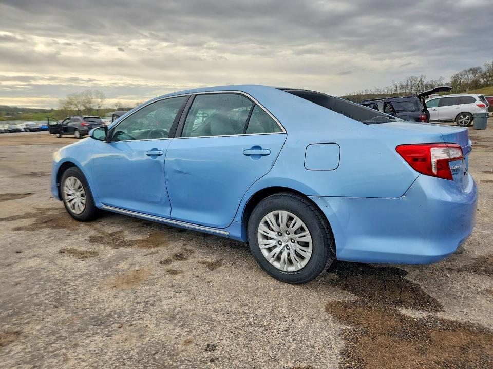 2012 Toyota Camry le