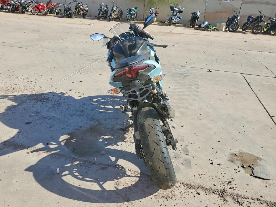 2025 Kawasaki EX500