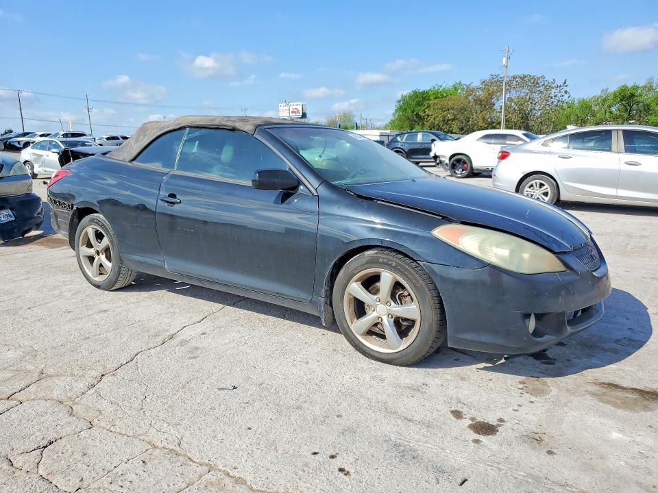 2004 Toyota Camry Solara sle V6