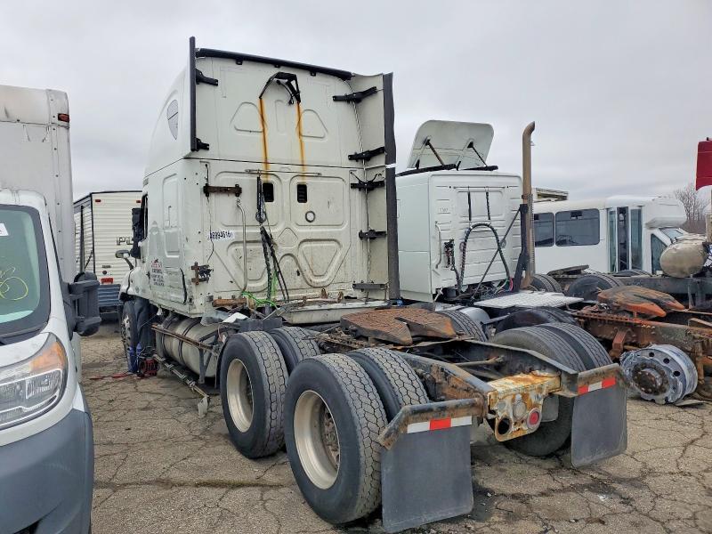 2016 Freigliner 2016 Freightliner Cascadia 125 Semi Truck