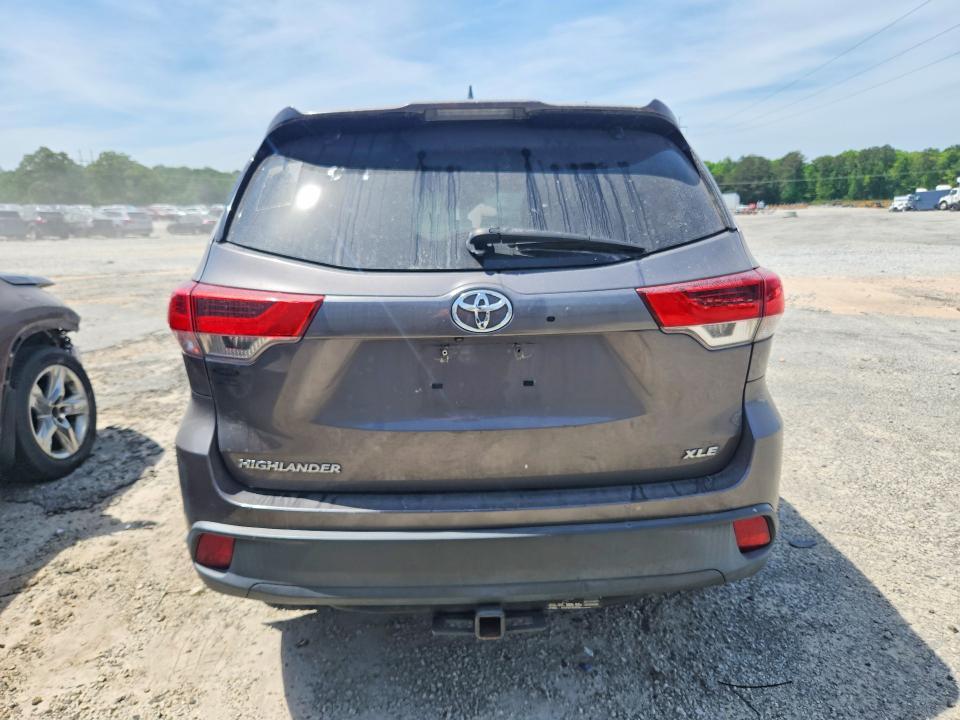 2018 Toyota Highlander xle