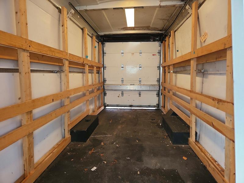 2011 Ford Econoline E350 Super Duty Cutaway van