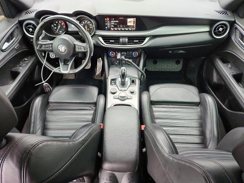 2022 Alfa Romeo Stelvio ti