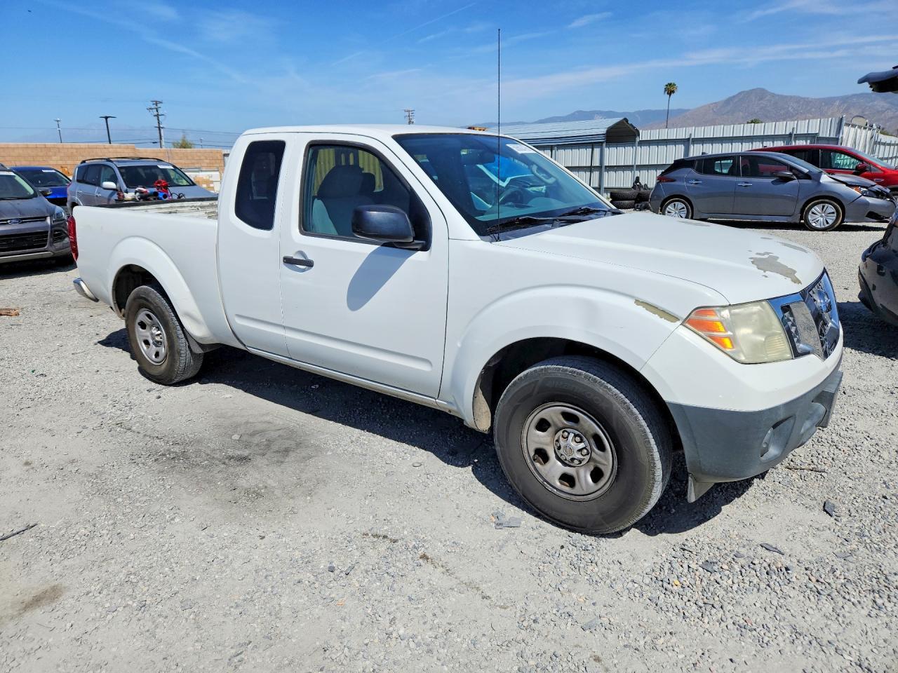 2016 Nissan Frontier S