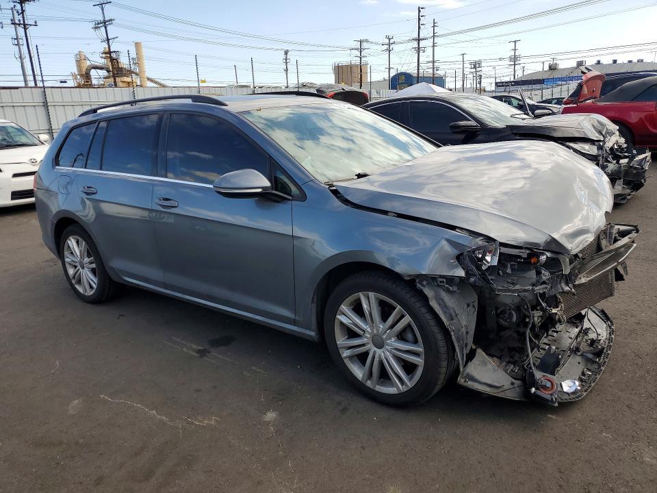 2015 Volkswagen Golf Sportwagen tdi s
