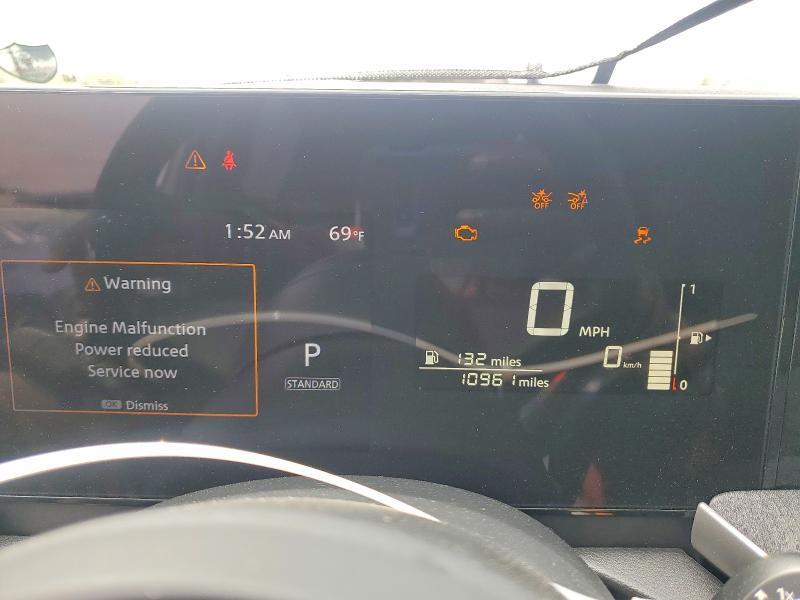 2025 Nissan Kicks sv