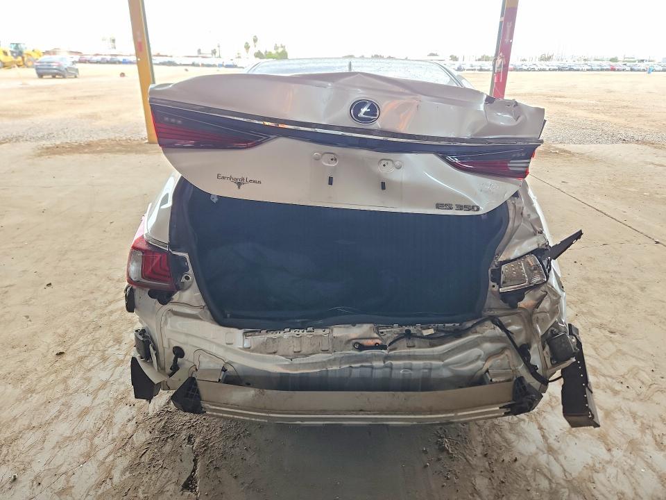 2021 Lexus ES